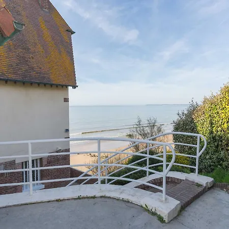 The Benervilloise With Its Feet In The Water Villa